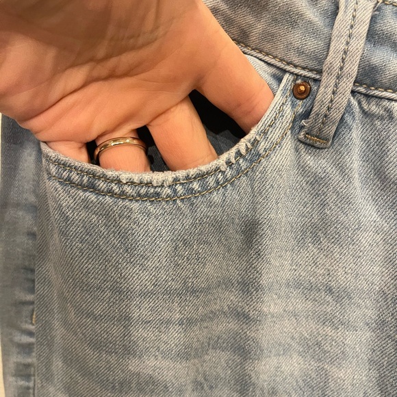 Stylish Light Blue Distressed Skinny Jeans - Picture 4 of 10